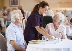 Exclusive-Services-Seniors-dining-300x210