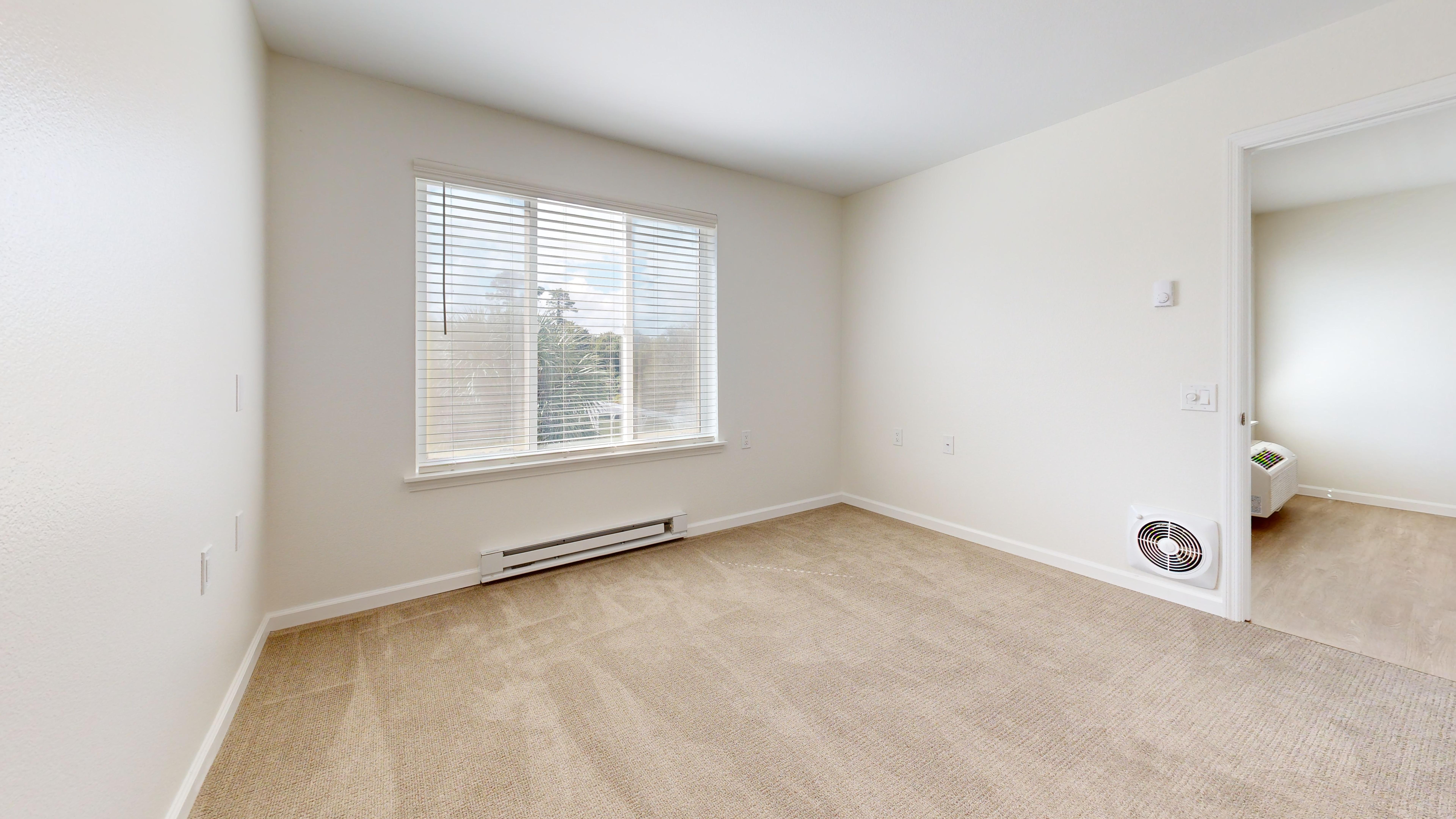 The-Tremont-1-Bedroom-IL-610-sqft-Bedroom 1